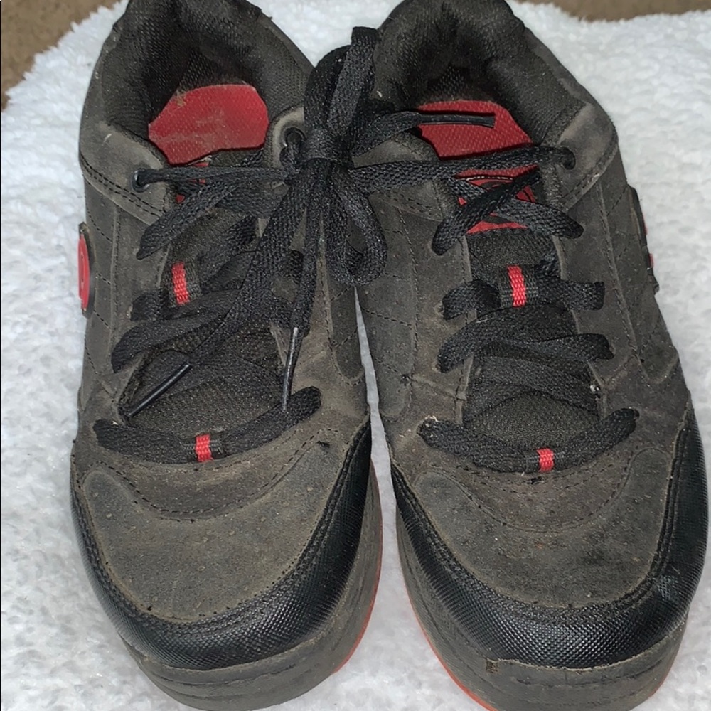 Boys shoes